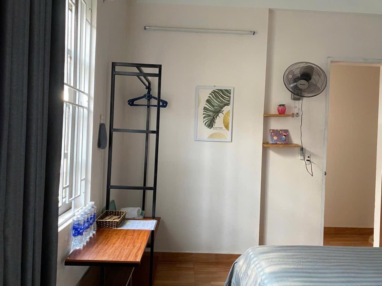 Aumori Hostel Dong Hoi Exteriör bild
